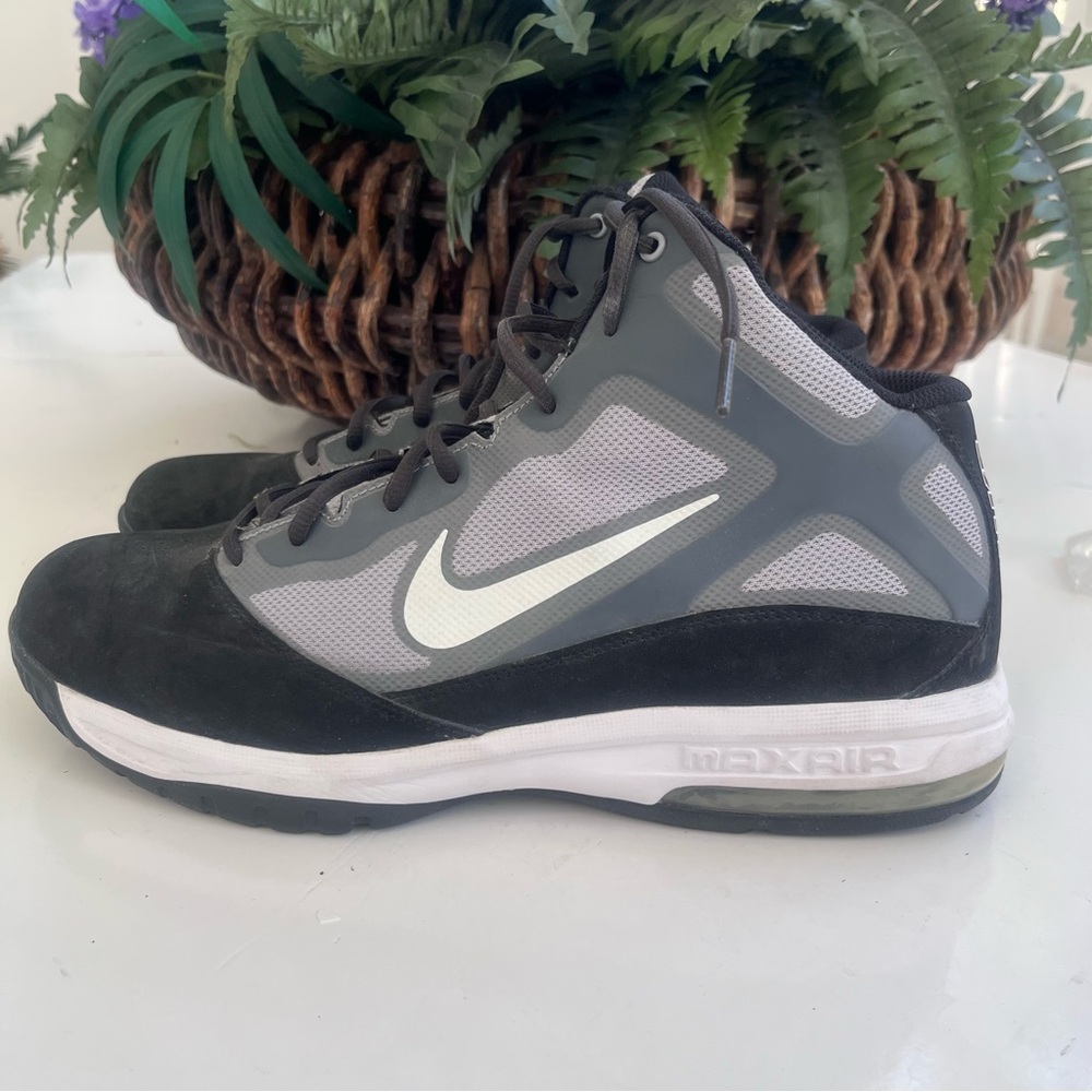 Nike Air Max ACTULIZER 2012/2013 
men’s 12 BB Run Shoes Grey Black 579818–008